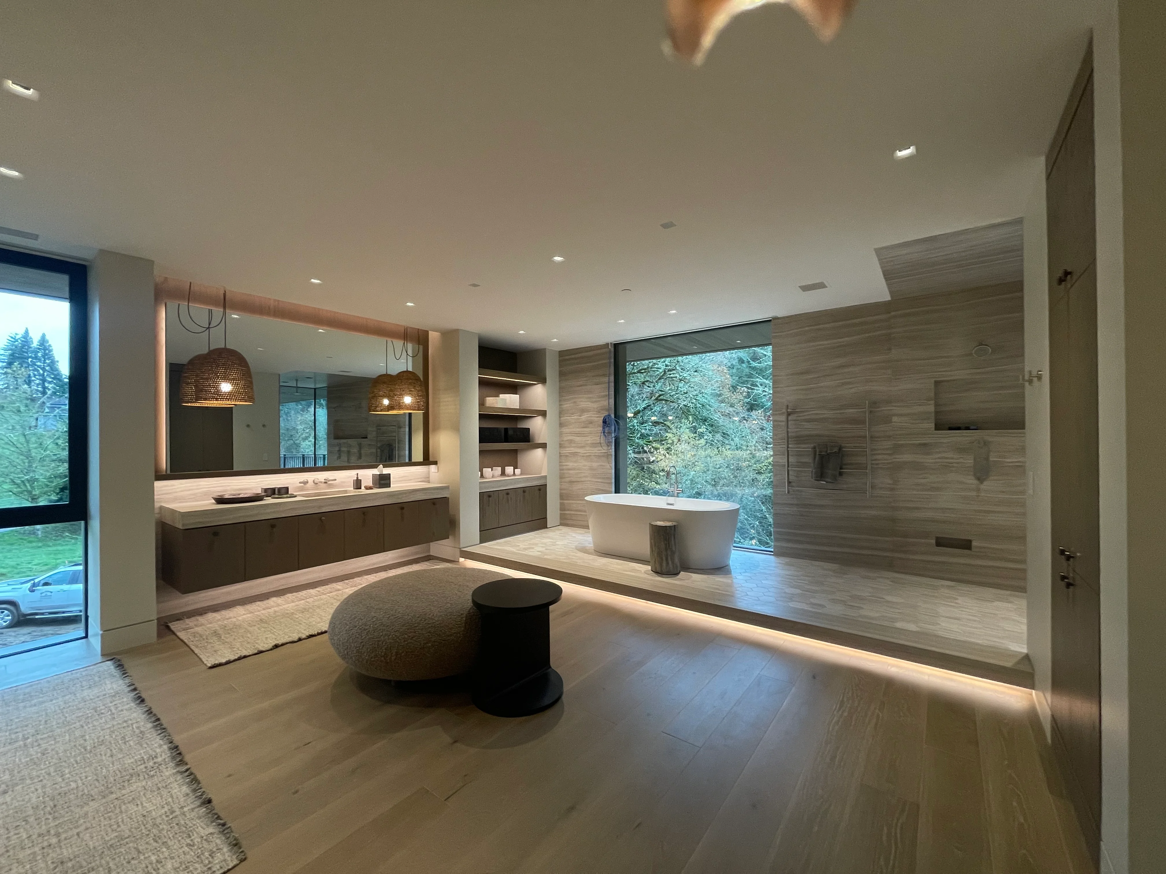 Primary bathroom pendant lighting